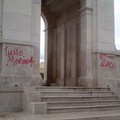Deturpato il Monumento ai Caduti