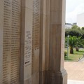 Scritte, insulti, svastiche, sporcizia: violato il Monumento ai Caduti