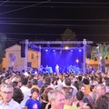 Festa di Montegrosso, in migliaia al concerto di Barbarossa