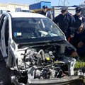 Smontano auto, arrestatati in tre