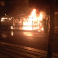 Dehors in fiamme in corso cavour