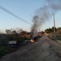 Incendio bidoni campagne andria