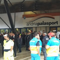 Funerali nel Palasport di Andria