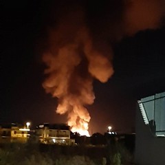 incendio a deposito di pedane in via Bisceglie angolo via Da Villa