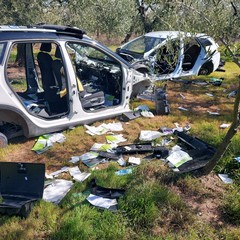 Scocche di auto rubate rinvenute nei giorni scorsi nelle campagne di Andria