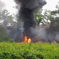 Incendi di rifiuti e plastica nella zona Montefaraone SS. Salvatore