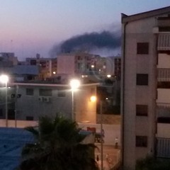 fumo nero sulla città di Andria