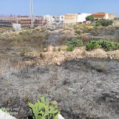 incendio in un'autorimessa della zona PIP