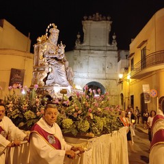 il simulacro della Madonna dei Miracoli al suo Santuario