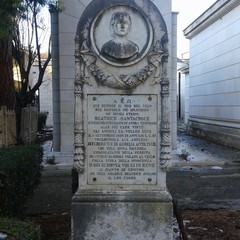 la tomba di Beatrice Santacroce