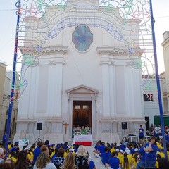 Alla Parrocchia di Gesù Crocifisso fede e fascino della tradizionale processione