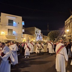 processione notturna per il trasferimento del simulacro della Madonna dei Miracoli