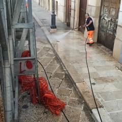 intervento di pulizia in via Carmine