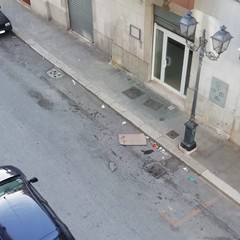 degrado e sporcizia in via Eritrea