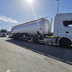 Protesta autotrasportatori: primi picchetti sulle strade della Bat