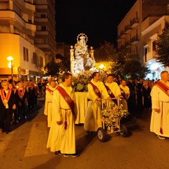 il simulacro della Madonna dei Miracoli al suo Santuario