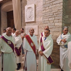 processione notturna per il trasferimento del simulacro della Madonna dei Miracoli