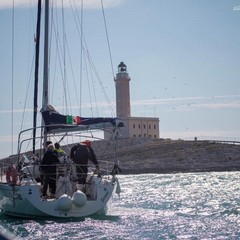 Equipaggio vincitore del Circolo della Vela di Bisceglie