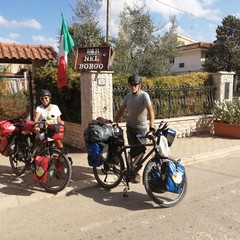 Ciclisti francesi al Borgo di Montegrosso