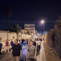 processione notturna per il trasferimento del simulacro della Madonna dei Miracoli