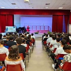 Emozioni, sorrisi e nuovi inizi: ieri la cerimonia di consegna dei diplomi all’istituto “Cafaro”