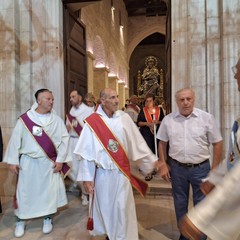 processione notturna per il trasferimento del simulacro della Madonna dei Miracoli