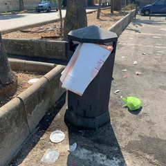 Degrado e sporcizia per piazza San Pio X