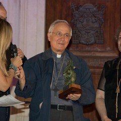 Premio Diomede delle Emozioni a Canosa di Puglia: Mons. Mansi e don Bacco ricordano Mons. Lenoci