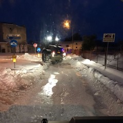 Militari della Pinerolo in azione sulla Murgia innevata