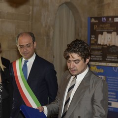 Il Premio "Puglia Imperiale - Stupor Mundi" all'attore Riccardo Scamarcio e la musicista Federica Fornabaio