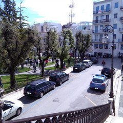 manifestazione degli ambulanti sotto Palazzo di Città ad Andria