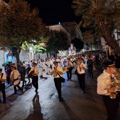 processione notturna per il trasferimento del simulacro della Madonna dei Miracoli