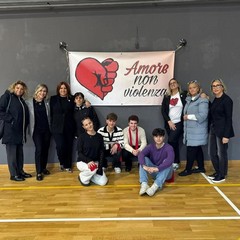 Liceo Carlo Troya e l’associazione “Amiche per le amiche”