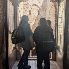 Castel del Monte dà il benvenuto alla primavera