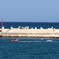 barca affondata a Bisceglie