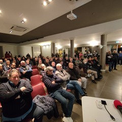 assembla operatori mercatali