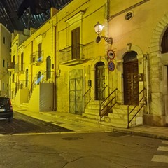 a fuoco lampione in via Attimonelli