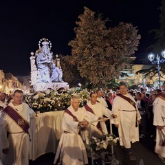 processione notturna per il trasferimento del simulacro della Madonna dei Miracoli