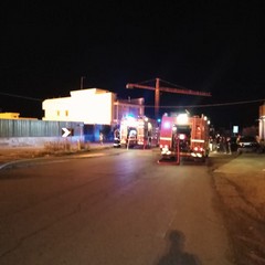 incendio a deposito di pedane in via Bisceglie angolo via Da Villa