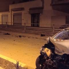 incidente stradale all'incrocio tra viale Togliatti e via Benedetto Croce