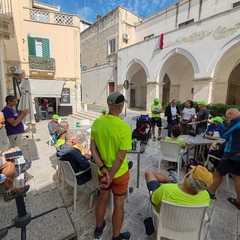 Pellegrini lungo la Via Francigena del Sud