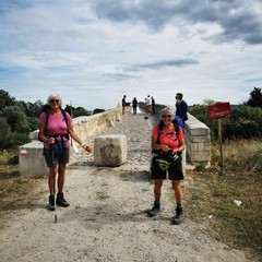 Via Francigena di Canosa di Puglia abbellita da cassettine poste sull'antico cammino