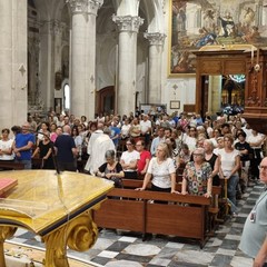 processione notturna per il trasferimento del simulacro della Madonna dei Miracoli