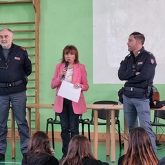 la Polizia Postale incontra gli studenti di Andria