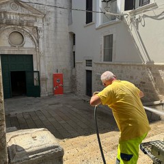 Pulizia e sanificazione nel centro storico