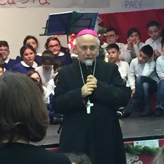 Visita pastorale del Vescovo Mansi alla scuola "Oberdan"
