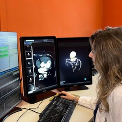 medici al lavoro presso l'ospedale Lorenzo Bonomo