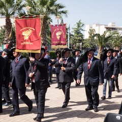 Il 25 aprile 2018 si ricorda il 73° anniversario della Liberazione dell’Italia dall’occupazione nazifascista ed è una festività civile. La celebrazione per ricordare questa data, venne istituita su proposta del presidente del Consiglio Alcide De Gasperi,  con una legge ordinaria nel maggio 1949, fu stabilito che il 25 aprile (già festeggiato a partire dal 1946), quale anniversario della Liberazione, rientrasse tra i giorni considerati di festa nazionale. Per garantire che la memoria di quegli eventi non andasse dispersa in seguito al decesso di chi aveva combattuto in prima linea contro il naz