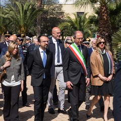 Il 25 aprile 2018 si ricorda il 73° anniversario della Liberazione dell’Italia dall’occupazione nazifascista ed è una festività civile. La celebrazione per ricordare questa data, venne istituita su proposta del presidente del Consiglio Alcide De Gasperi,  con una legge ordinaria nel maggio 1949, fu stabilito che il 25 aprile (già festeggiato a partire dal 1946), quale anniversario della Liberazione, rientrasse tra i giorni considerati di festa nazionale. Per garantire che la memoria di quegli eventi non andasse dispersa in seguito al decesso di chi aveva combattuto in prima linea contro il naz