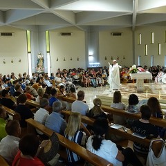 Processione in onore del Santo al quale è dedicata la parrocchia San Riccardo  di Andria